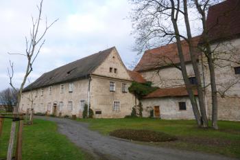 Mnichovo Hradiště-klášter kapucínů s kostelem Tří králů a kaplí sv. Anny (© Vlastislav Mareček, 12/2015)