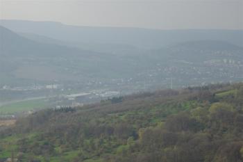Vrabinec - výhled z hradu na Děčín (© Karel Světlík, 01/2010)