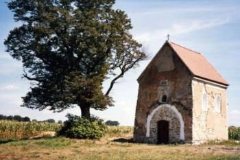 Kostel sv. Markéty Antiochijské - Kopčany (© Josef Schwarz 08/2005)