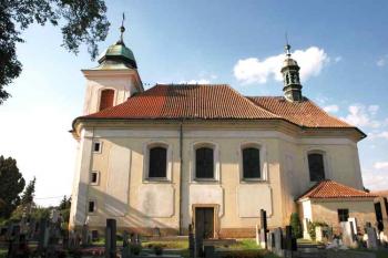 Pohled od hřbitova (© Aleš Marek 10/2005)