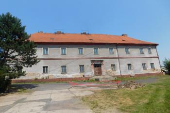 budova kláštera (© Milan Caha 07/2015)