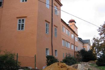 Východní strana zámku (© Pavel Vítek 10/2005)