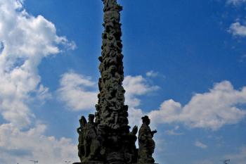 Mariánský sloup ve Velvarech ( © Pavel Vítek 06/2008)