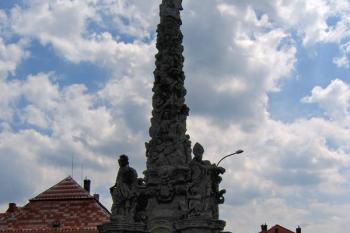 Mariánský sloup ve Velvarech ( © Pavel Vítek 06/2008)