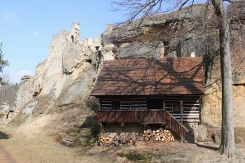 Hradní jádro od jihovýchodu ( © Ivan Grisa 03/2010)