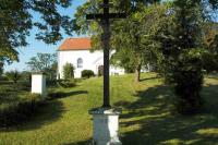 kostel sv. Jana Křtitele se zvonicí
