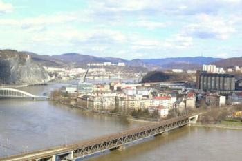 Panorama Ústí z terasy na Větruši (© Václav Čermák 04/2006)