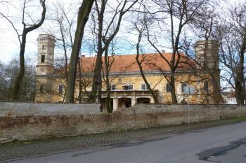 Zámek Dolní Beřkovice ( © František Kinař 05/2017)