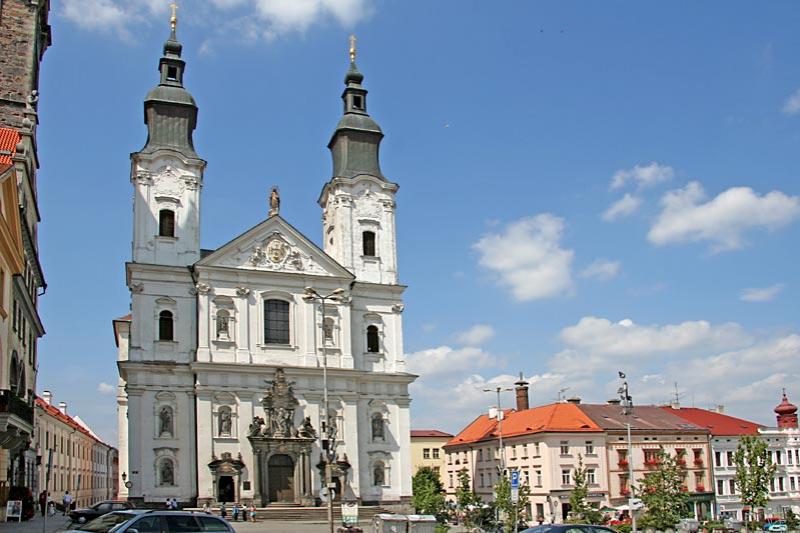 klášter jezuitů s kostelem Neposkvrněného početí Panny Marie a sv. Ignáce