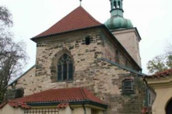 Kostel sv. Václava na Proseku (© Kateřina Valtová 11/2005)
