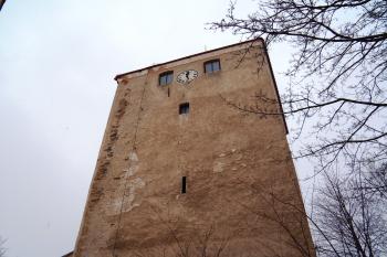 Gotická věž přebudovaná na barokní zvonici (© Michal Kutzendorfer, 04/2009)