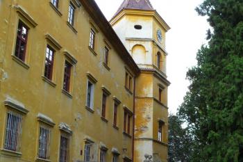 Východní průčelí. (© Jan Sommer, 07/2008)