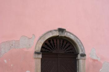 Zvonice: východní portál ( © Ivan Grisa 12/2009)
