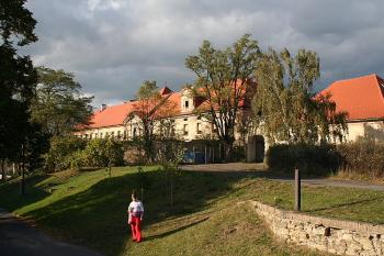 Residence od jihovýchodu (© Ivan Grisa, 10/2008)