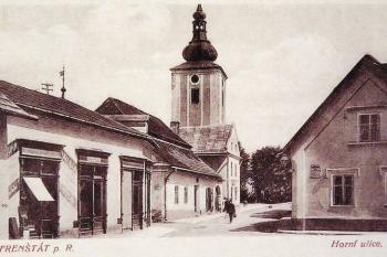 historický pohled na Horní ulici s kostelem ( © Beskydy a Pobeskydí 1895-1939 (V Peter a kol.))