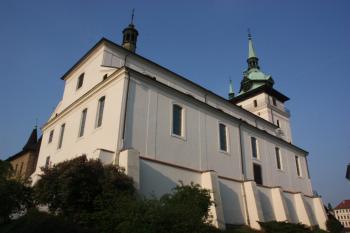Kostel od severovýchodu ( © Ivan Grisa 04/2011)