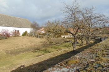 Vých. příkop od jihu (© Dušan Dohňanský  01/2022)