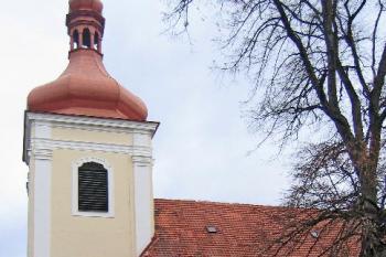 Kostel Zvěstování Panny Marie v Úvalech ( © Pavel Vítek 02/2007)