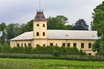 Od severovýchodu ( © Luděk Pitter 06/2004)