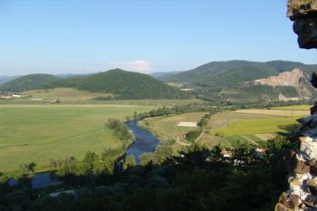 Pohled na Hron ( © Roman Řezáč 08/2005)