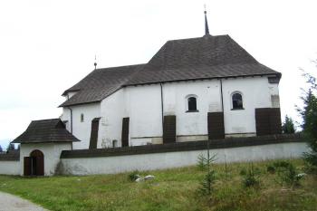 boční fronta kostela ( © Jan P. Štěpánek  9/2005)
