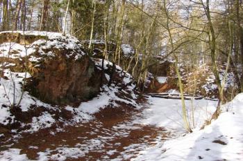 Pohled na lom ( © Roman Řezáč 12/2005)