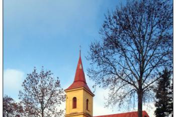 Kostel sv. Petra a Pavla ( © Radovan Smokoň 11/2006)