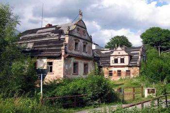 pohled od silnice (© Vojtěch Šedý 8/2005)