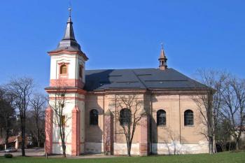 Kostel Nanebevzetí Panny Marie v Nové Pace ( © Pavel Vítek 04/2007)