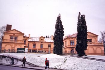Zámek ve Slavičíně ( © Pavel Vítek 02/2006)