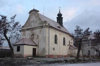 Kostel od jihozápadu ( © Ivan Grisa 12/2009)