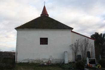 Kostel od západu ( © Ivan Grisa 12/2009)