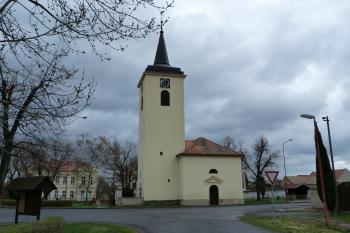 Slatina -  kostel sv. Jana Nepomuckého (© Kinař František, 04/2012)