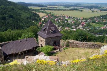Potštejn - nádherný výhled na městečko Potštejn (© Ivo Rozehnal, 07/2010)