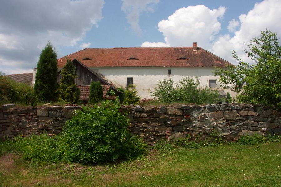 Dolní Nerestce