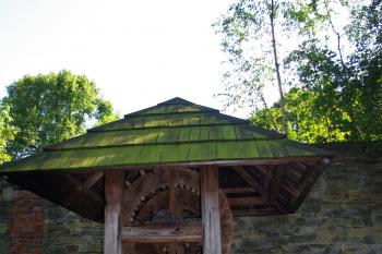 studna u altánu Rýzmburk (© Lenka Martinková, 09/2010)