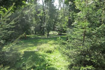 Zámecký park jižně od zámku ( © Dušan Dohňanský 08/2019)