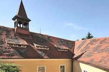 Nádvoří ( © Luděk Pitter 05/2007)