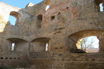 Interiérová část arkýřové kaple ve vrchní části /patro/ paláce (© Dušan Dohňanský 11/2019)