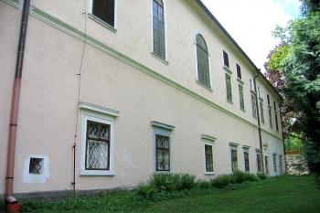 Severní křídlo zámku ( © Pavel Vítek 06/2006)