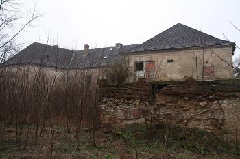 Zámek od severu ( © Ivan Grisa 03/2009)