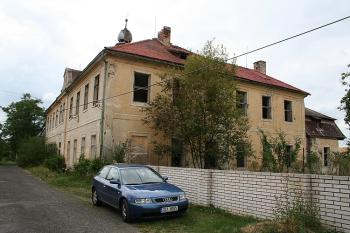 Zámek od východu (© Ivan Grisa, 07/2008)