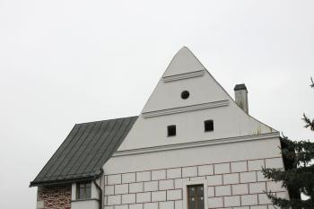 SV strana zámku (© Martin Kabeláč, 11/2009)