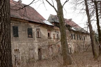západní průčelí (© Jakub  Jánošík, 03/2009)