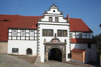 Druhá zámecká brána (© Ivan Grisa, 03/2007)