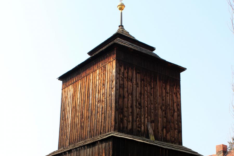 zvonice u kostela sv. Jana Křtitele