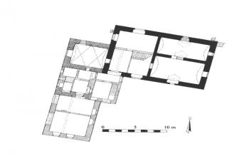 půdorys přízemí ( © Zdeněk Fišera: Hrady a tvrze na Mladoboleslavsku, Okresní muzeum Mladá Boleslav, 2002)