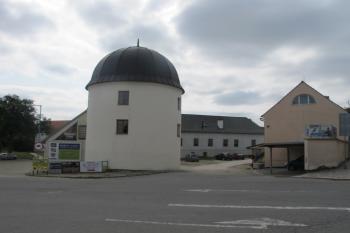 Bašta jako jediný zbytek původního opevnění ( © Dušan Dohňanský 08/2019)