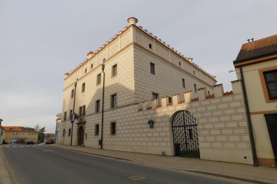  Dačice
