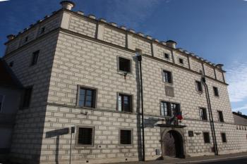 Starý zámek od severozápadu ( © Ivan Grisa 12/2009)